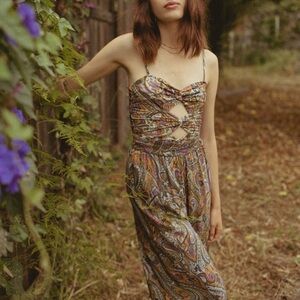 ISO - Novella Royale Etta tank in Olive Filmore, size small or medium